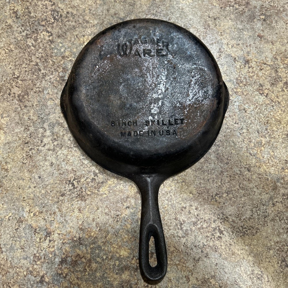 #5 Wagner Ware 8 Inch cast Iron Skillet Made In USA.